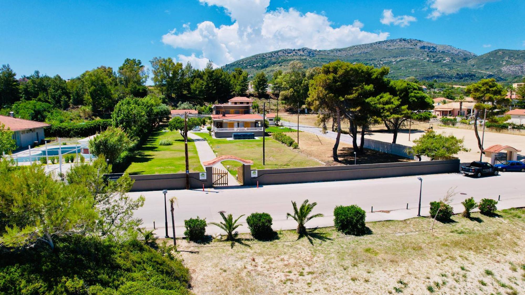 Gazonia Family Estate Hotel Skala  Exterior photo